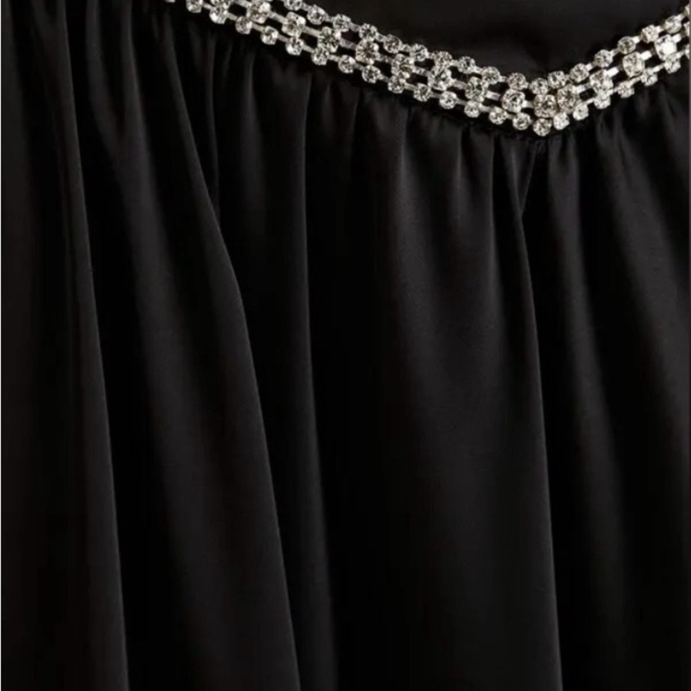 Paco Rabbana Elegant Black Midi Skirt - Picture 3 of 4